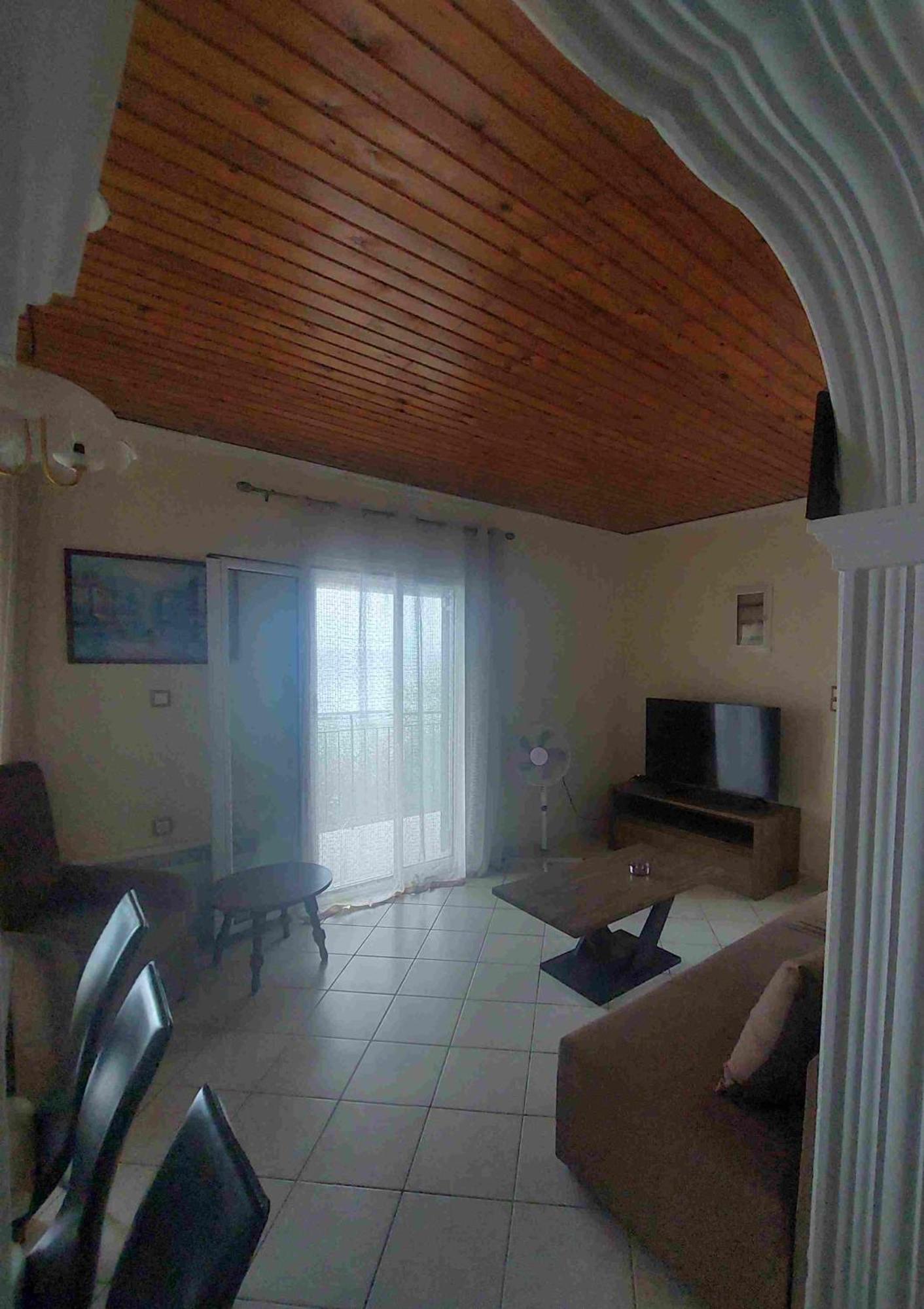Marina Daire Perama  Dış mekan fotoğraf